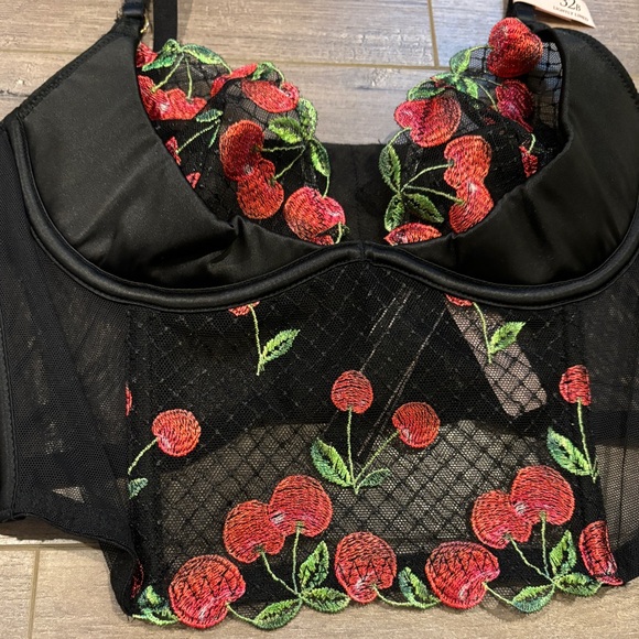 SOLD - Picture 2 of 5